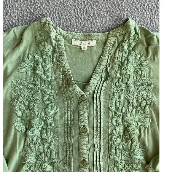 Solitare Button Top Medium Floral Embroidery V-Neck Roll Tab Green Boho Fairy - Picture 2 of 16